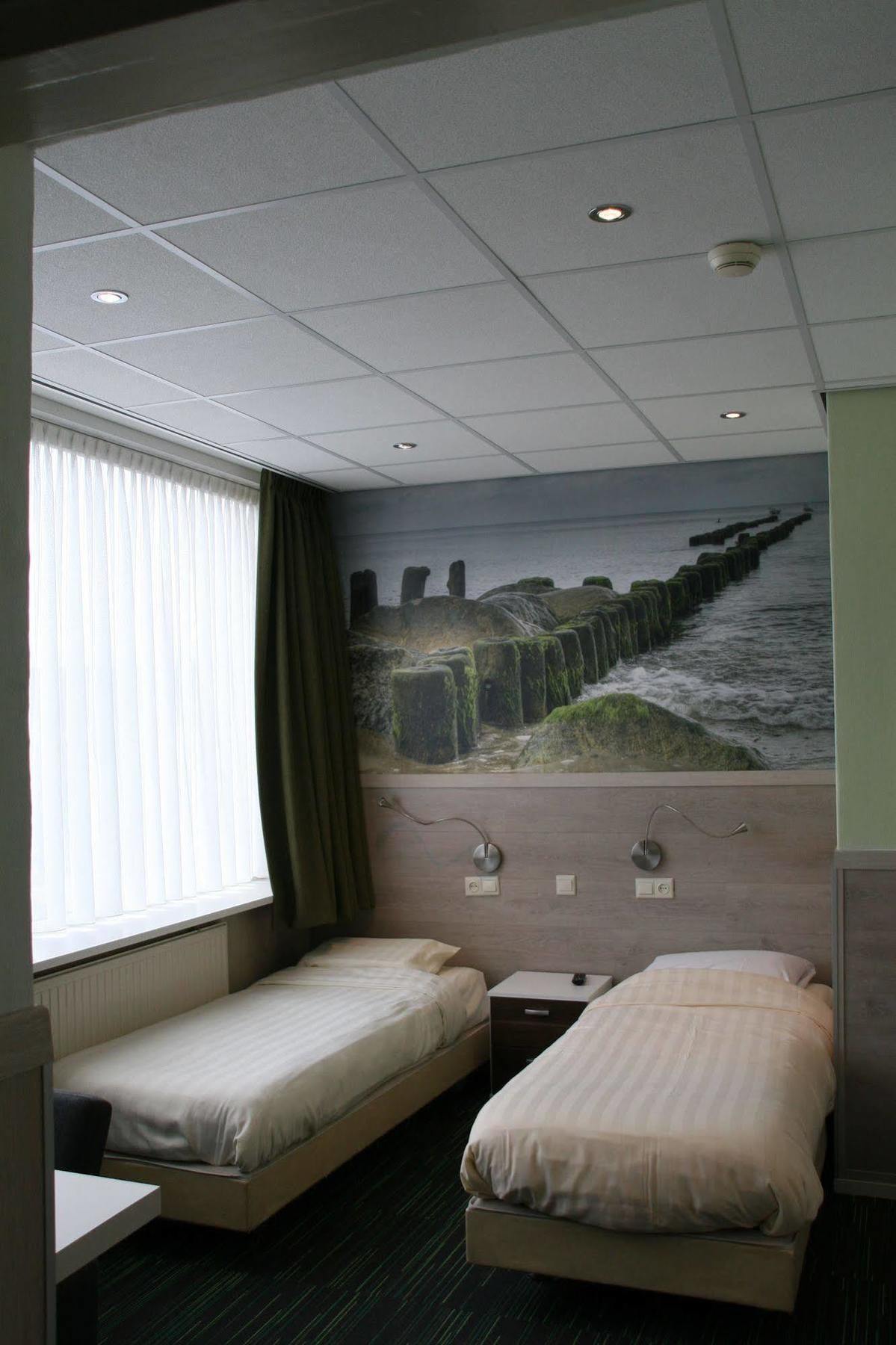 Hotel Het Galjoen Dronten Exterior photo